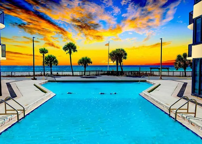 Spring Special! Renovated Resort Condo - On The Beach!